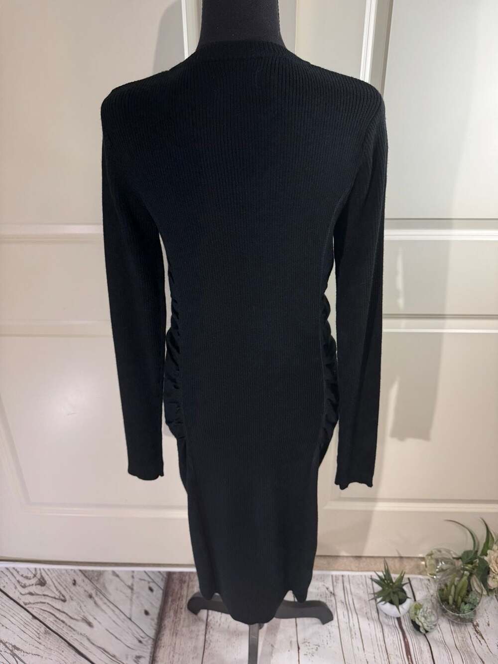 Calvin Klein Ribbed Wool Blend Knit Bodycon Sweater Dress with Ruched Sides Med - Picture 2 of 9